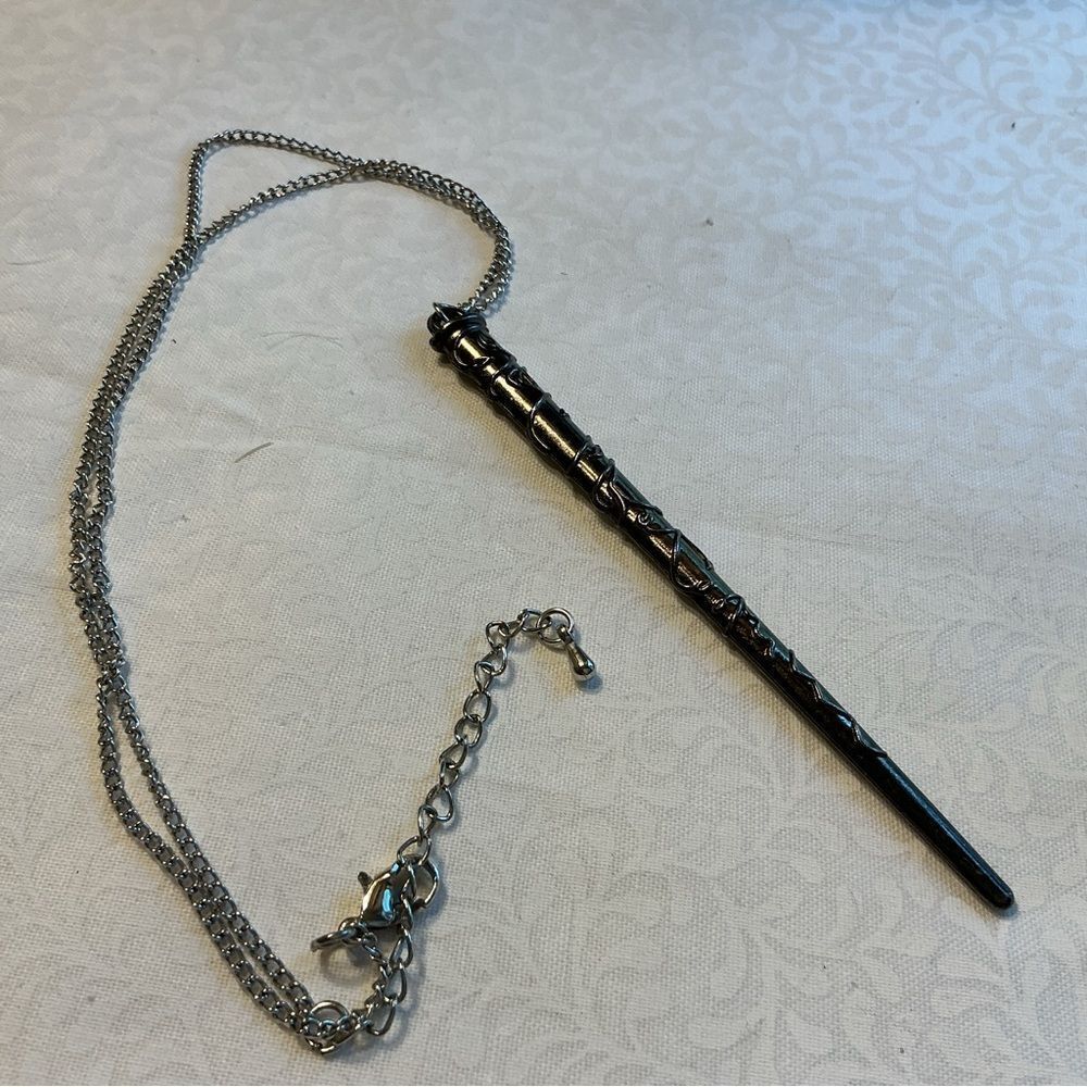 Silvertone  Magic Wand on Adjustable Chain Necklace.